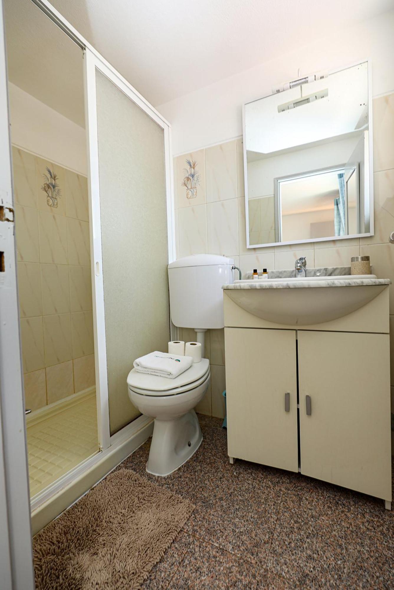 Akisol Apartments In Burgau Budens Chambre photo